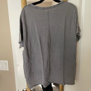 Gray tee